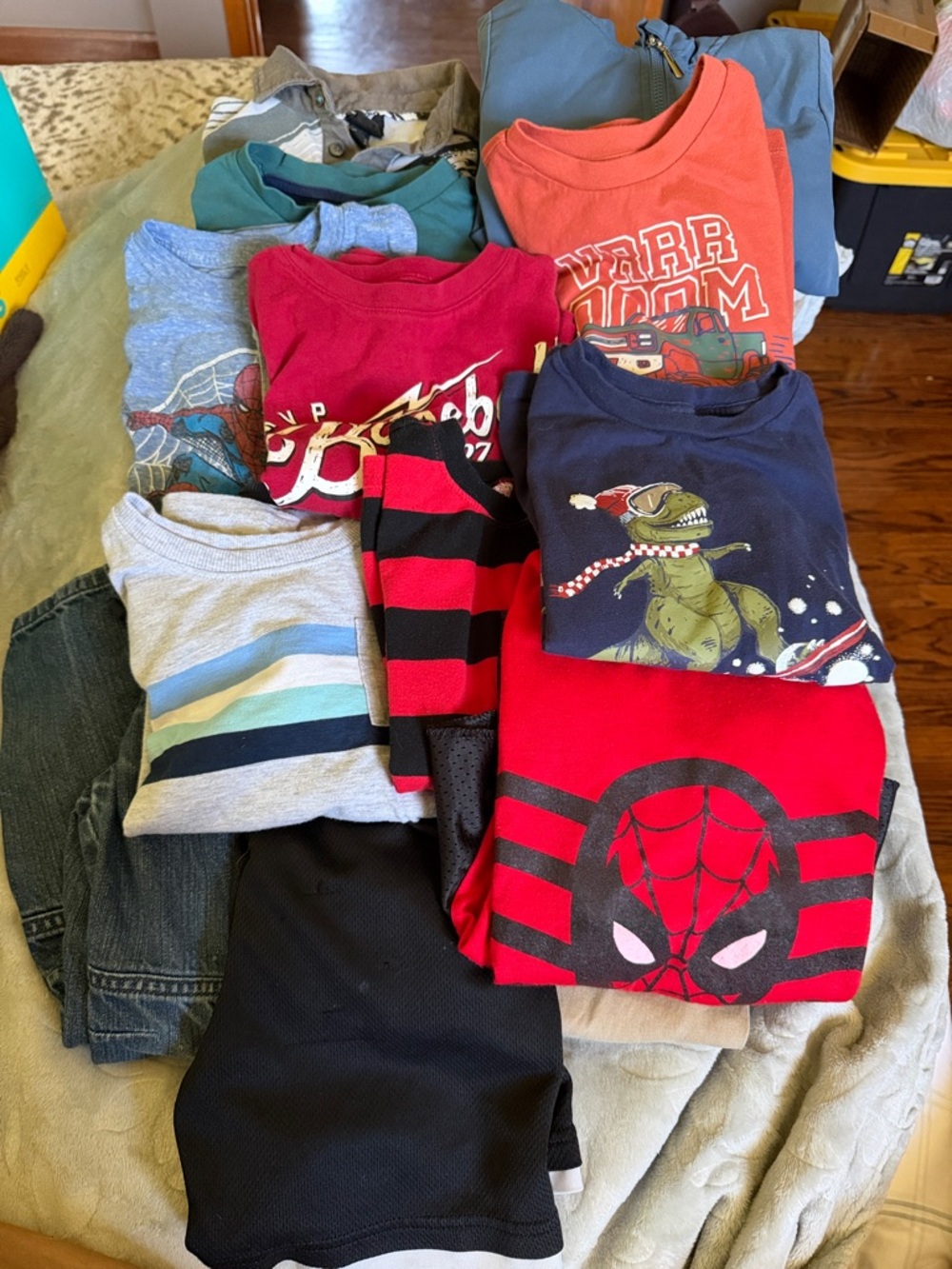 Boys 4/5 clothes